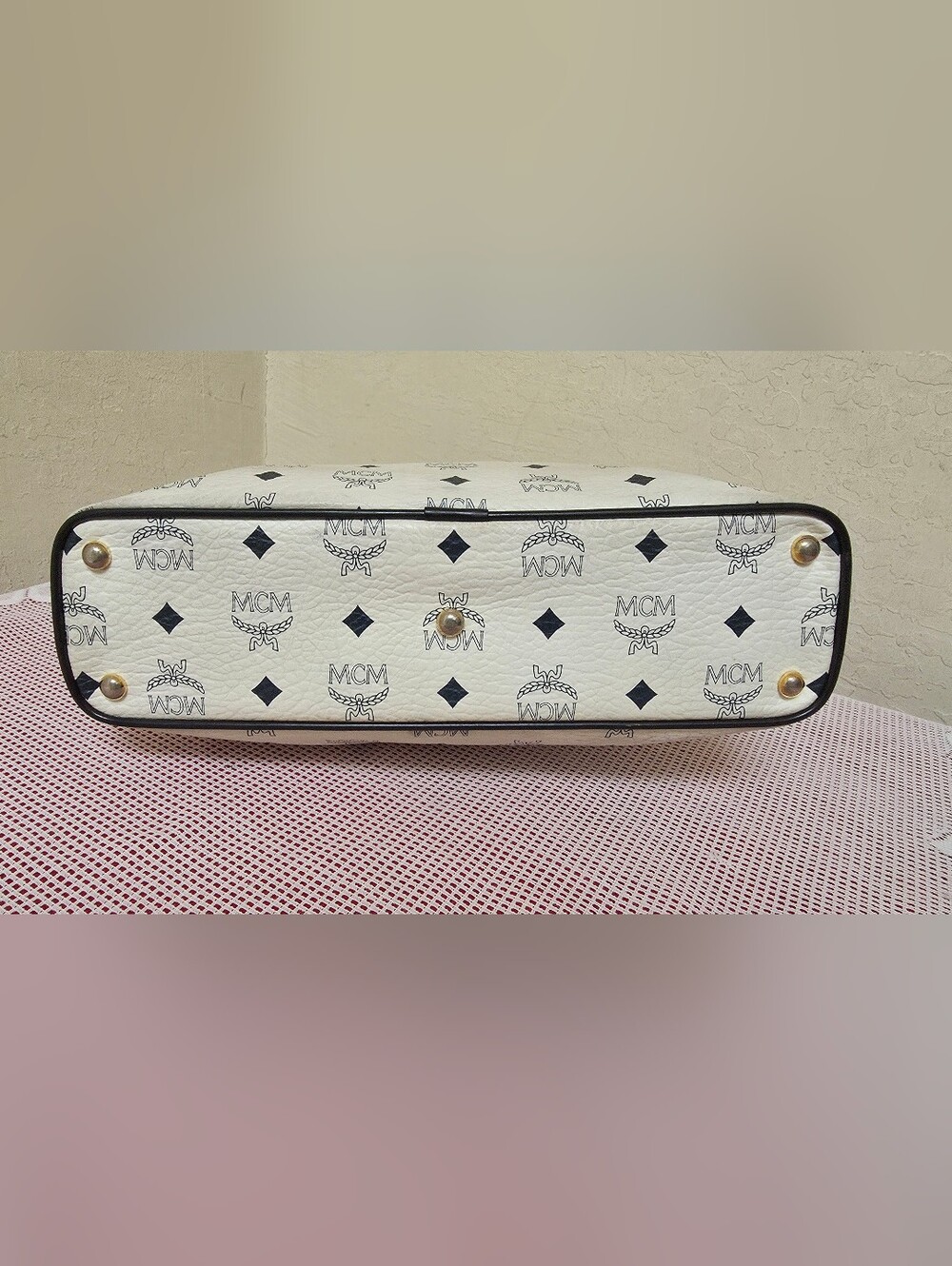 MCM White Monogram Shoulder Bag Vintage AUTHENTIC - Picture 6 of 16